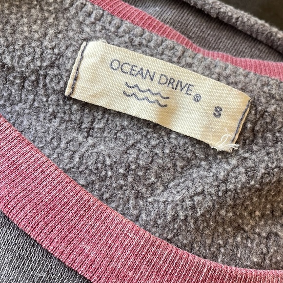 Tri-Color Sweater - Picture 4 of 4